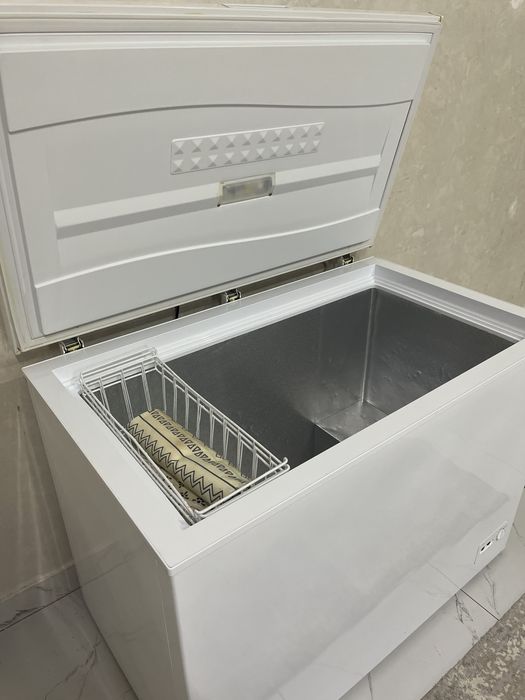 Продам морозильник