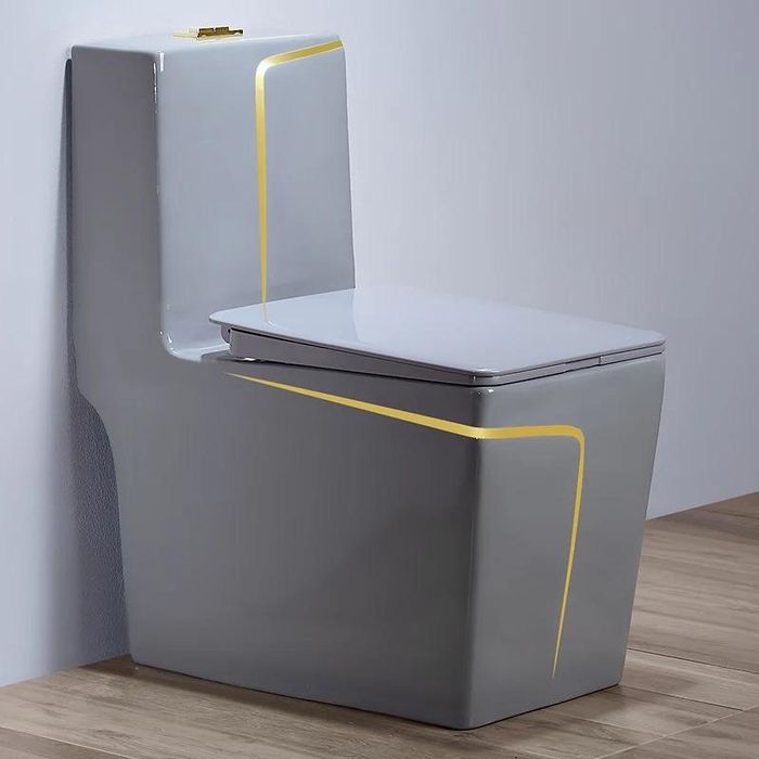 Унитазы и ванна и рокавина с тумбой и без