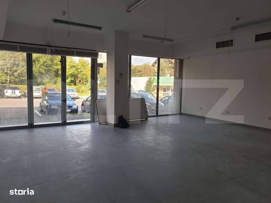 Spatiu comercial cu potential, 200 mp, zona Saturn