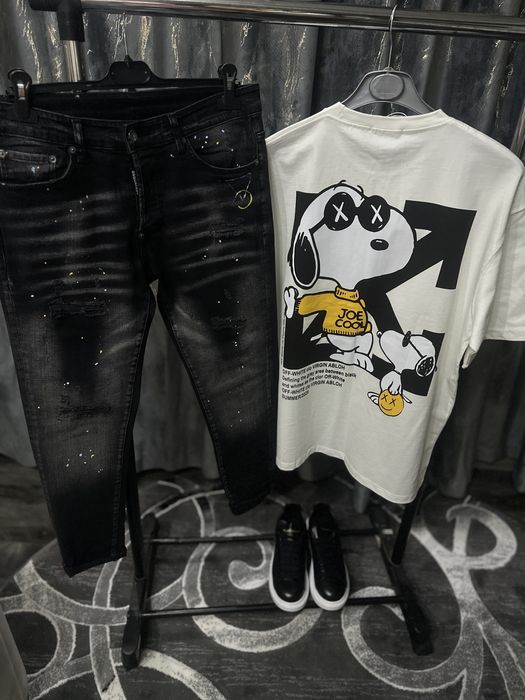 Blugi dsquared si tricouri de calitate