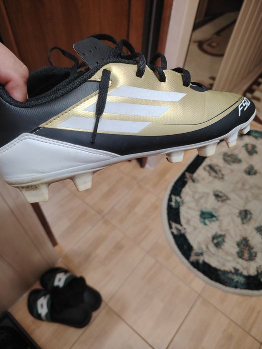 Schimb sau de vânzare ghete adidas!