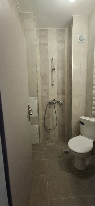 Дава се под наем Многостаен апартамент в Пловдив, Младежки Хълм - 200 кв.м за 816 € - Снимка #9