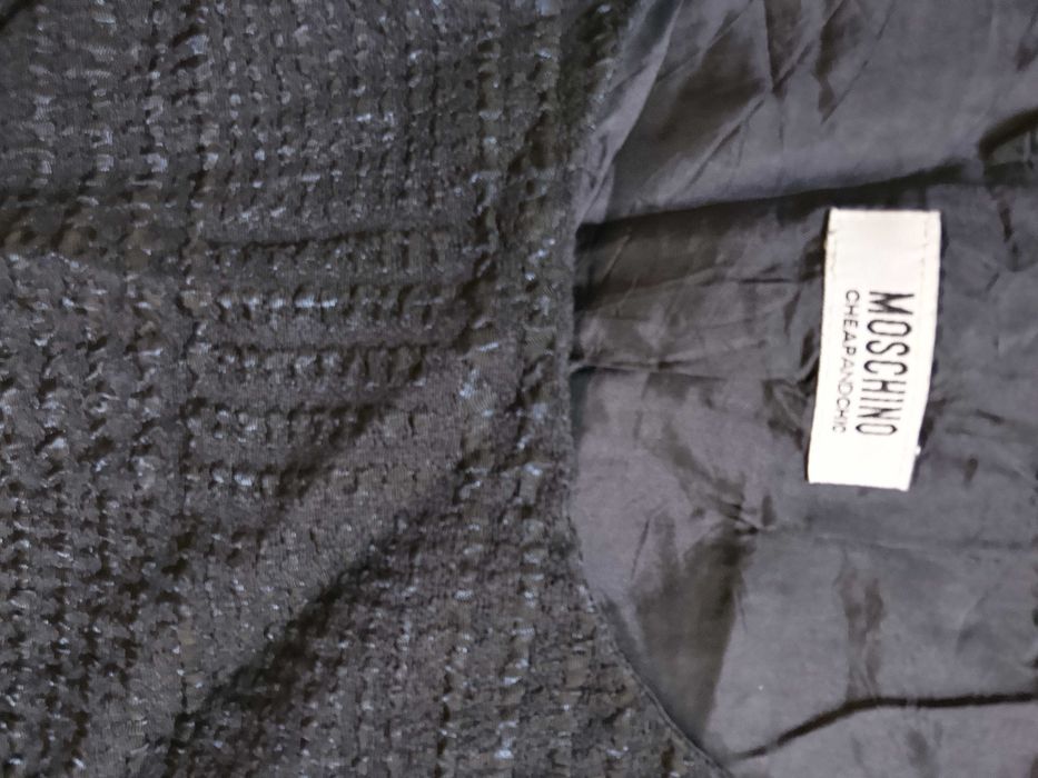 Рокля Moschino..