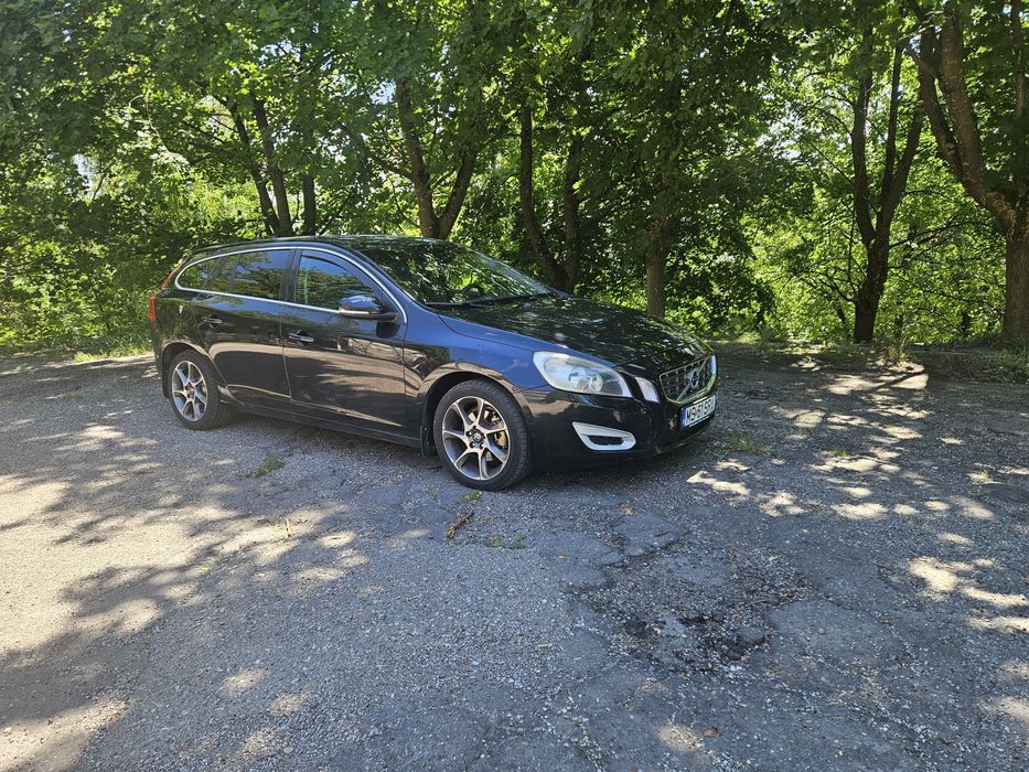 VOLVO V60 2011 — imagine 2