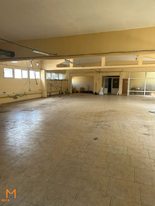 Дава под наем гр. Севлиево - гр. Севлиево 1000m²