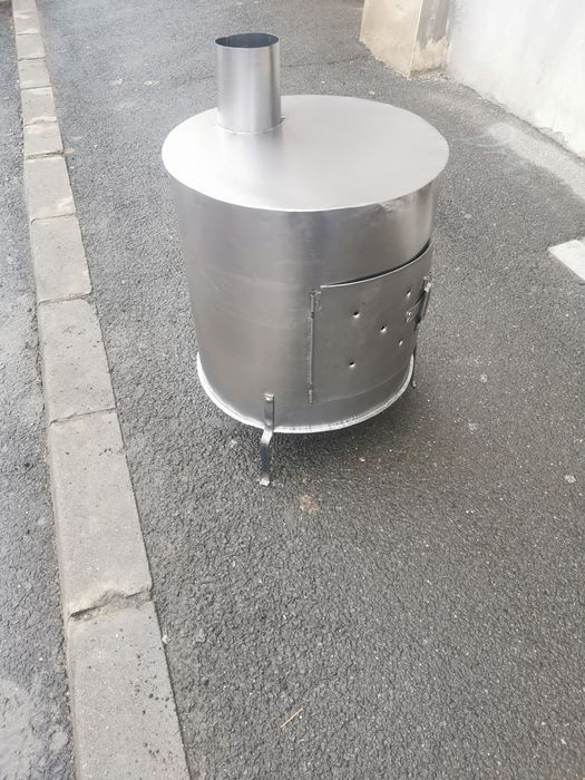 Soba pe lemne canadiene