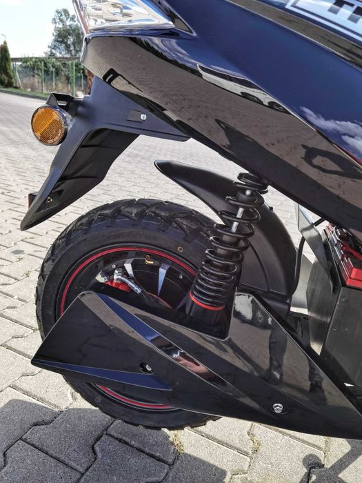 Scuter electric nou THOR RAZOR cu permis Agramix