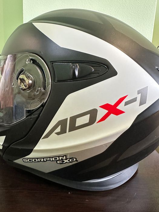 Каска Scorpion Exo ADX-1