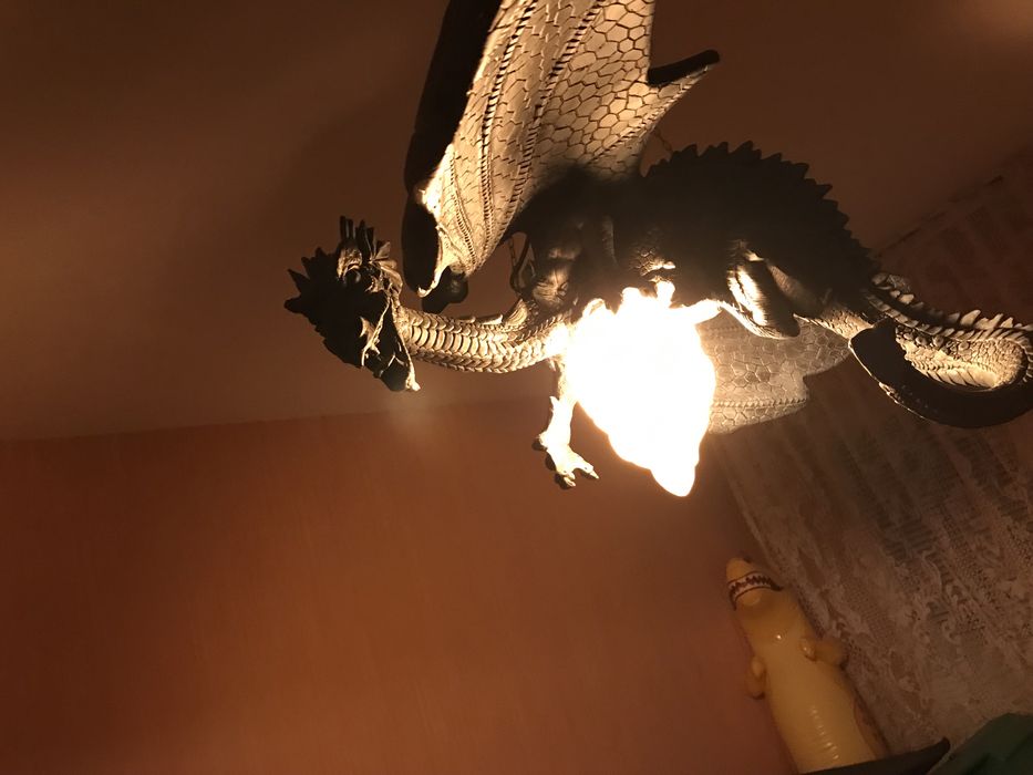 Лампа за детска стая дракон