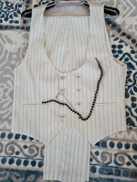 Продам костюм в отличном состоянии