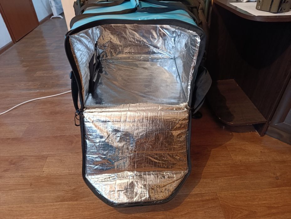 Термосумка WOLT состояние нового