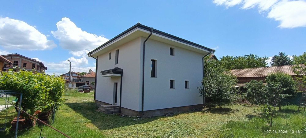 Къща  в Костинброд