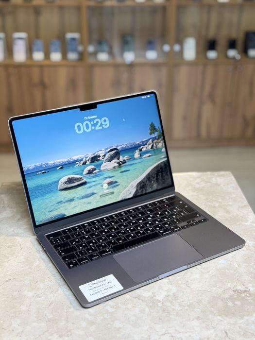 MacBook Air M2 8GB / 256GB PhoneLab