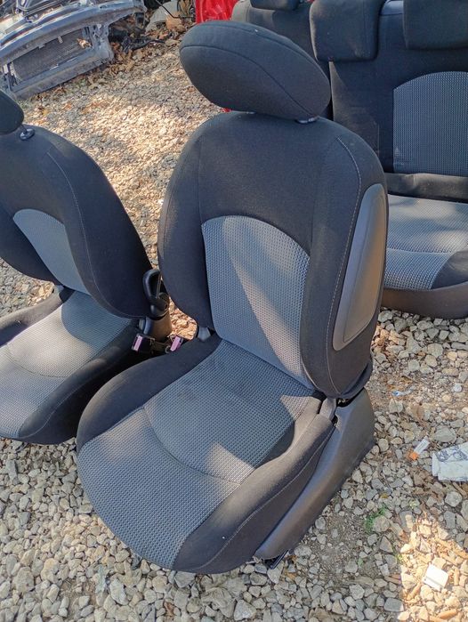 Седалки за Пежо 206 SW