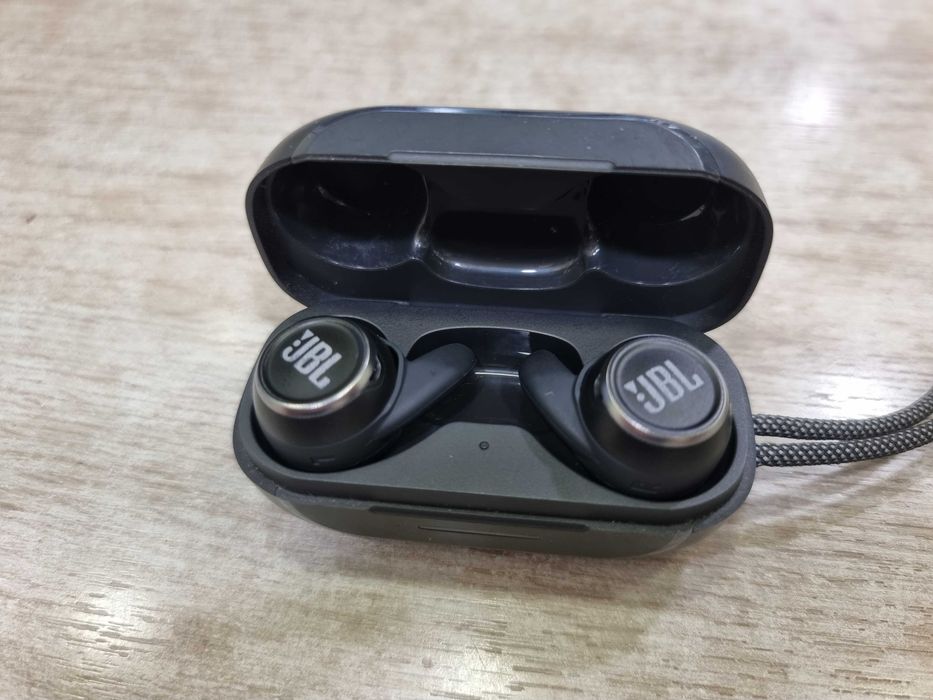 Bluetooth слушалки JBL Reflect Mini NC TWS