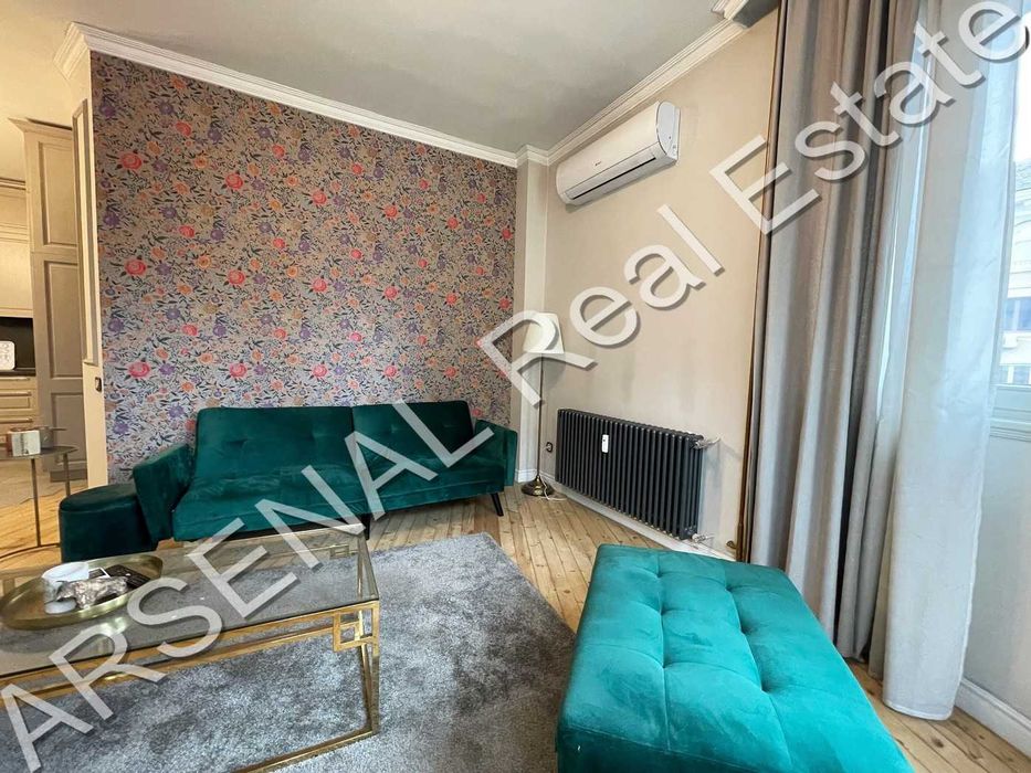 Дава се под наем Тристаен апартамент в София, Център - 105 кв.м за 1350 € - Снимка #3