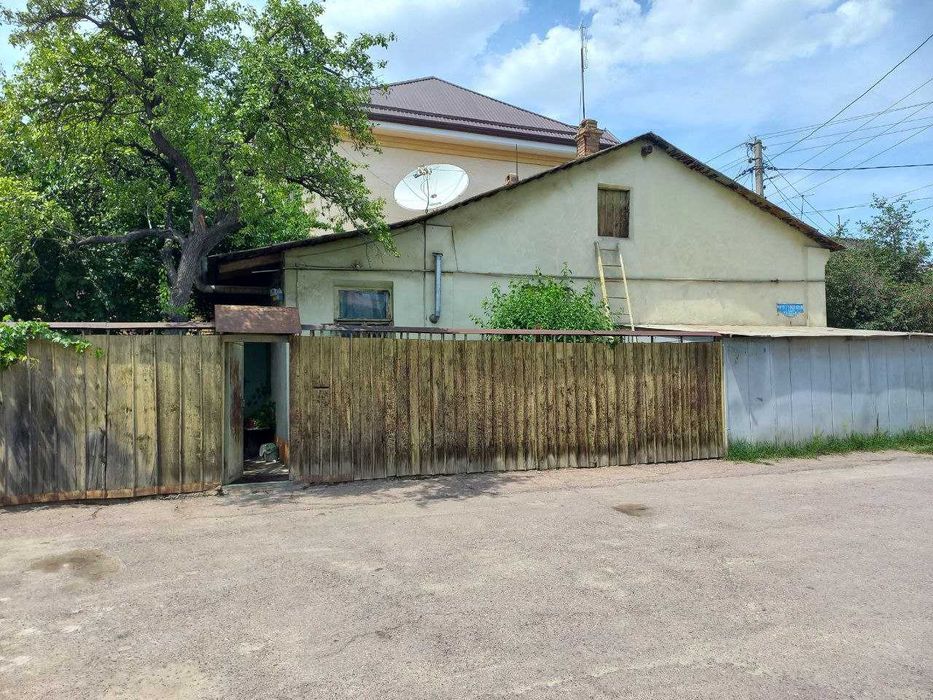 Продается участок на Чиланзаре Узбекфильм