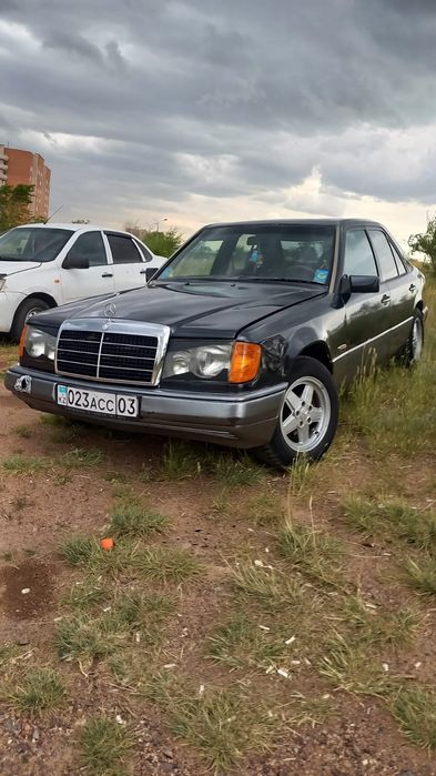 Mercedes Benz E300