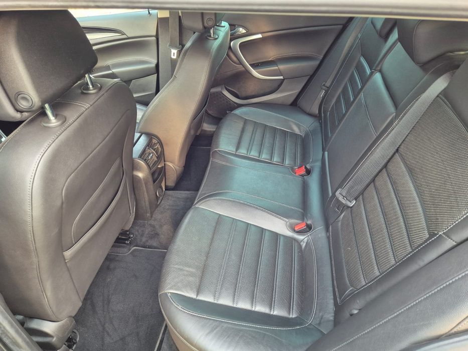 Opel insignia sport tourer