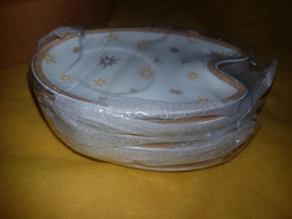 Сервиз за кафе или чай в подаръчна кутия