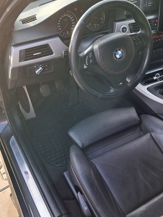 Se vinde BMW E91 M47, proprietar de 5 ani. Distribuția in fata.