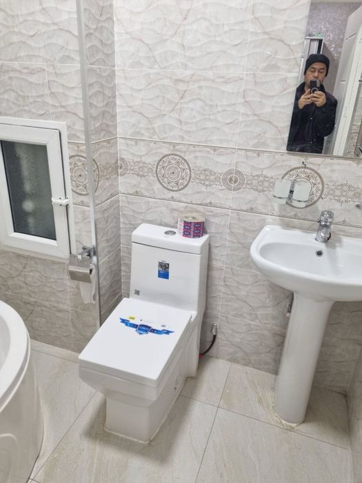 1 xonali yangi novostroykadan dom sotiladi