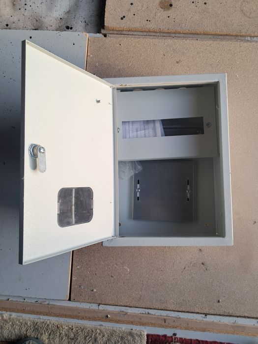 Продам электрощит