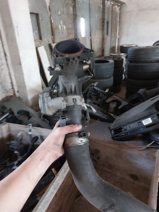 Дроселов клапан Бмв ф30 ф31 320d 330d f30 f31 bmw n47 n57 184кс  258кс