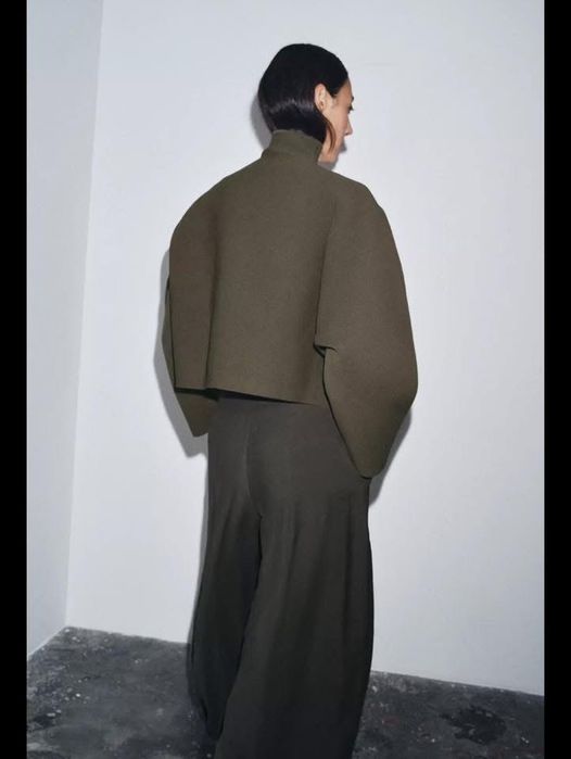 Яке/ жилетка ZARA