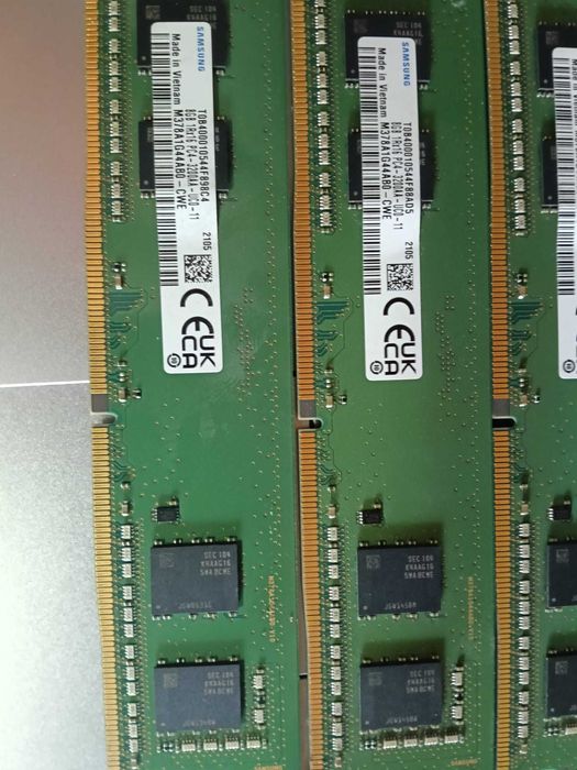 vand memorii 8 gb si 16 gb ddr4 3200mhz samsung si hynnix