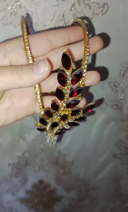 Qólda ishlangan ikkitalik abadok