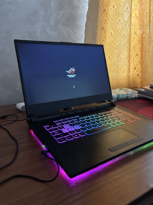 Asus Rog Strix G512