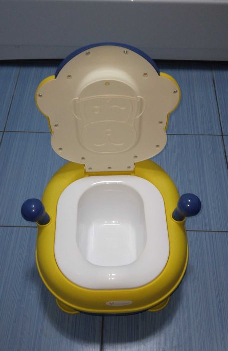 Olita noua cu capac in cutie Cangoroo