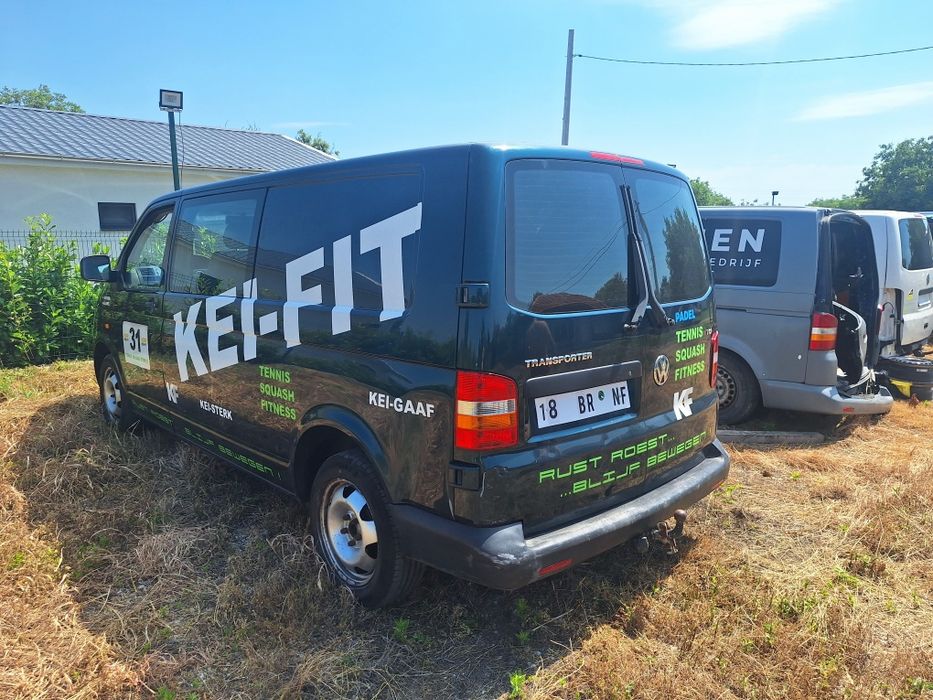VW  TRANSPORTER T5 2.5 tdi 131 коня.. На Части..