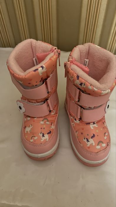 Продается несколько пар обуви