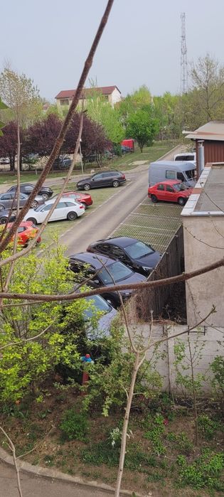 Închiriez apartament