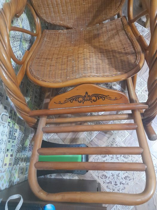 Кресло качалка ротанговое