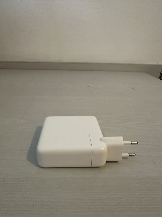 Apple 96W USB-C Power Adapter