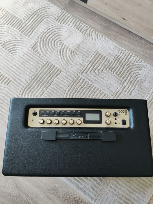 Vând amplificator Marshall Code 50