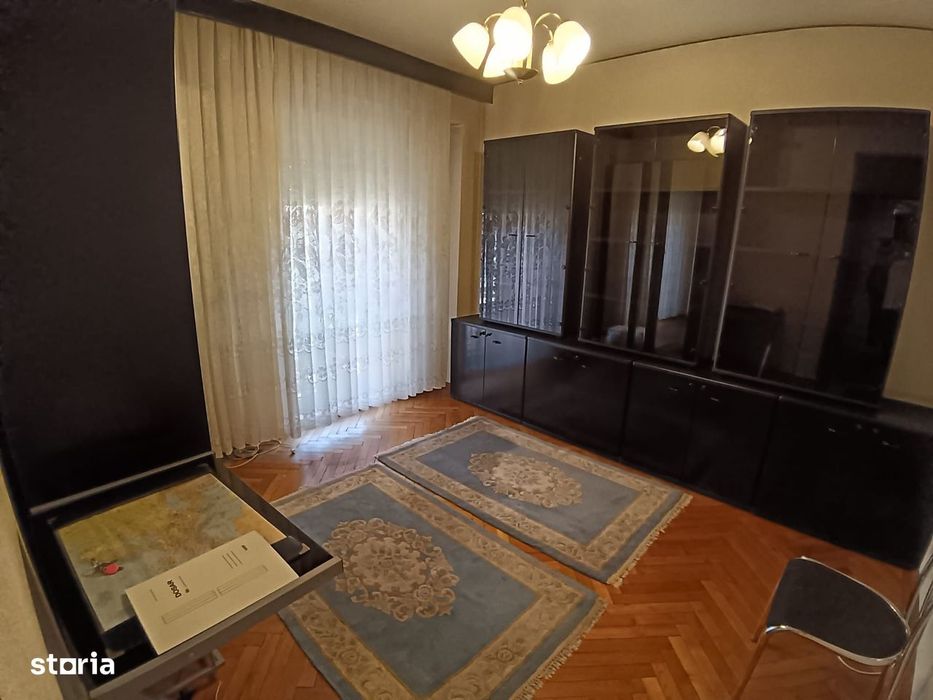 Vanzare 5 camere Batistei