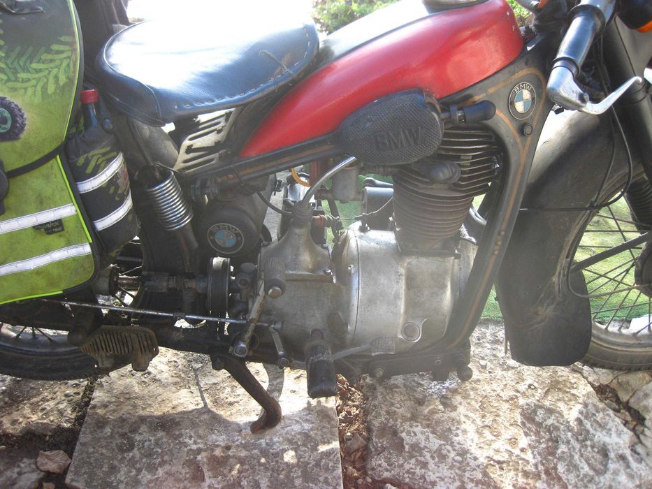 продавам ретро мотоциклет BMW R35