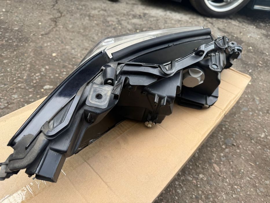 Фары Тойота Камри