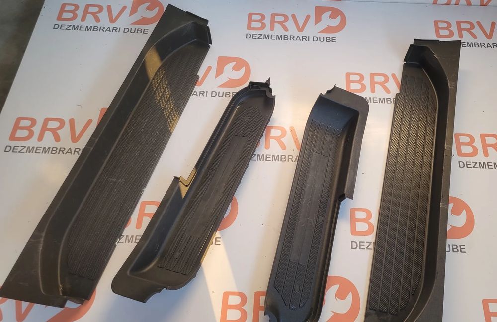 Scarita fata dr / st / culisanta pentru Mercedes Vito 639 Euro 5 2012