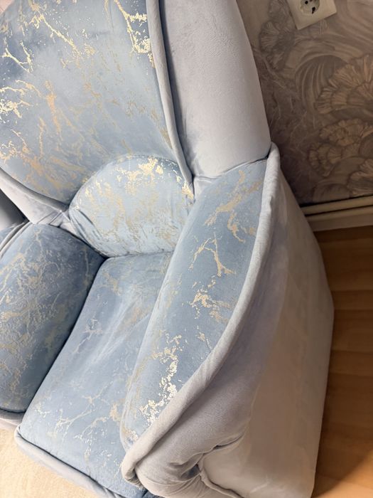 Диван, креслолармен сатылады 50000