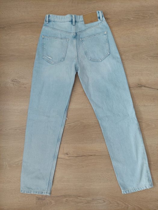 Blugi mom fit, mărimea XS