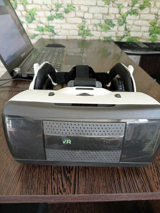 VR-очки новые (не шлем)