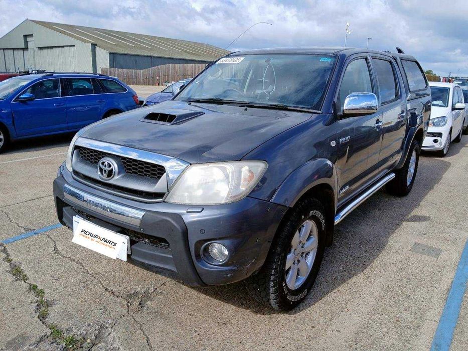 Dezmembrez Toyota hilux  3.0 Diesel D-4D ; 126KW/171CP 2005-2015