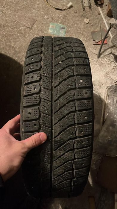 Продам резины виатти на 14 шипы