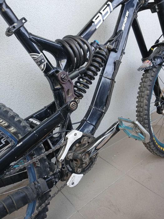 Даунхил(планински) Велосипед за спускане