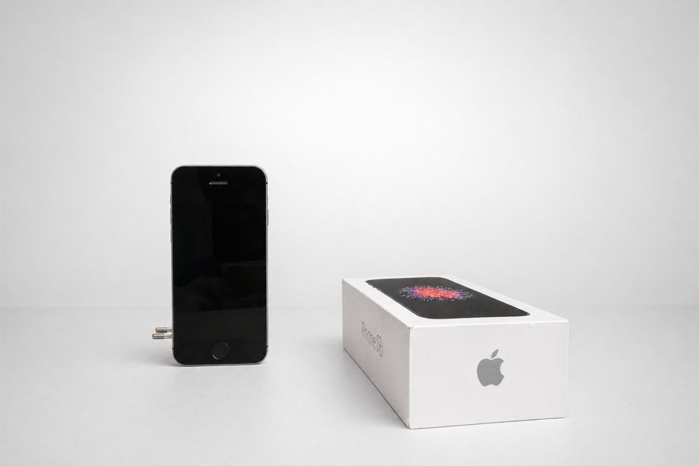 Продам  iPhone SE 1 64GB (читайте описание)